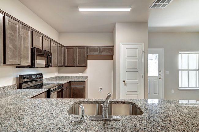 1701 Davidson Ranch Dr, Home with 3 bedrooms, 3 bathrooms and 4 parking in Georgetown TX | Image 7