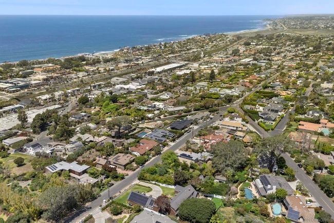 512 S Granados Ave, House other with 5 bedrooms, 5 bathrooms and 8 parking in Solana Beach CA | Image 25