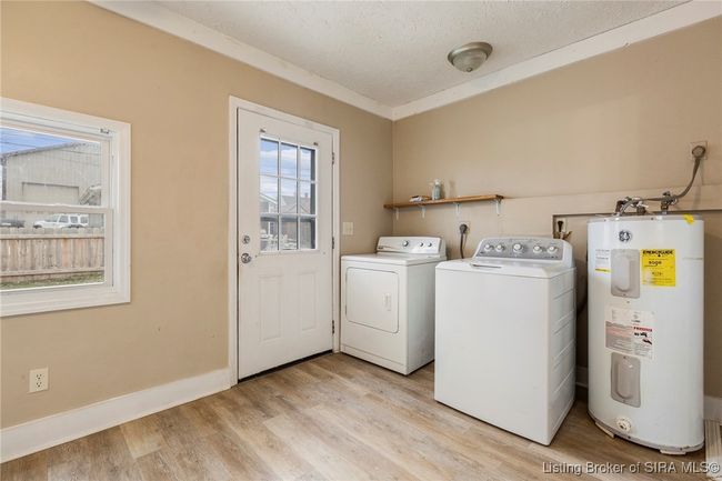 127 New Albany St, Home with 3 bedrooms, 2 bathrooms and null parking in Sellersburg IN | Image 30