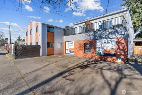 108 S 108th St, Seattle, WA, 98168-1350 | Card Image