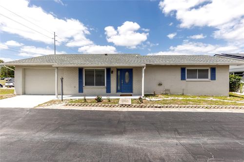 702 Huxley Pl, Sun City Center, FL, 33573-5428 | Card Image