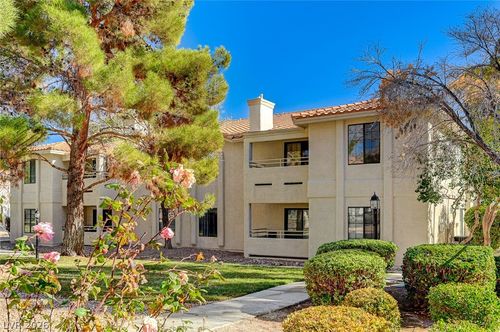 201-2633 S Durango Dr, Las Vegas, NV, 89117-2884 | Card Image