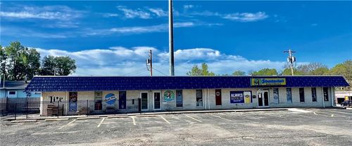 4545 N Brighton Ave, Kansas City, MO, 64117-1400 | Card Image