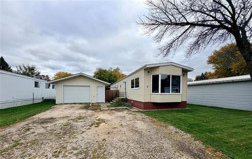 4 Poplar Ave, Carman, MB, R0G0J0 | Card Image