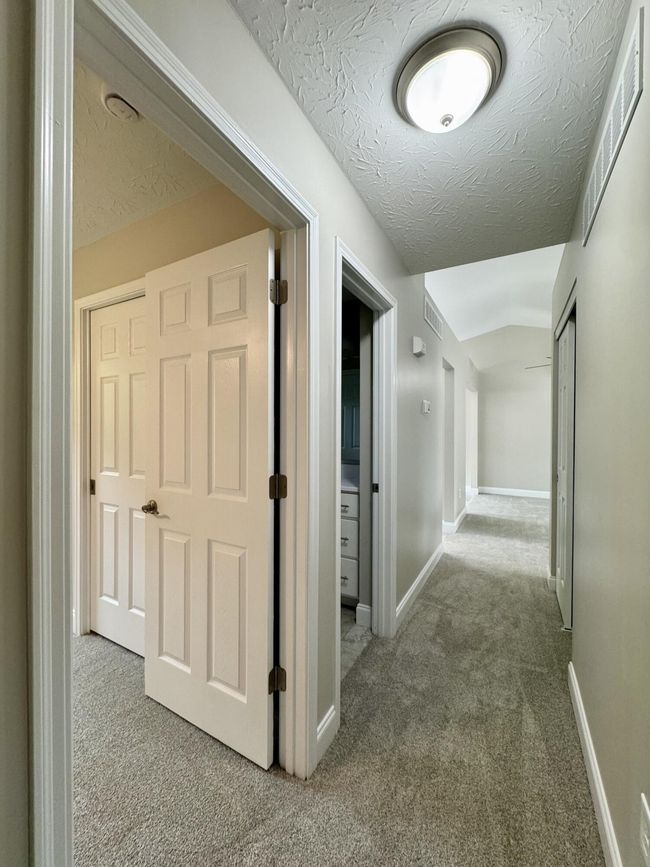 1039 Meadowbrook Ct, House other with 4 bedrooms, 2 bathrooms and null parking in Hebron KY | Image 36