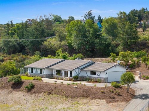 30552 Callejo Feliz Ter, Valley Center, CA, 92082-5325 | Card Image