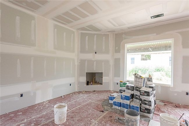Living Room | Image 5