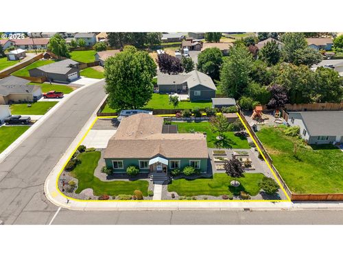 309 Ne Davaly Ave, Boardman, OR, 97818-9715 | Card Image