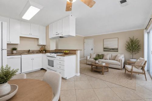 231-101 S Spruce St, Escondido, CA, 92025-4060 | Card Image