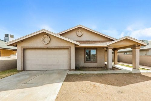 5209 N 78th Dr, Glendale, AZ, 85303-5658 | Card Image