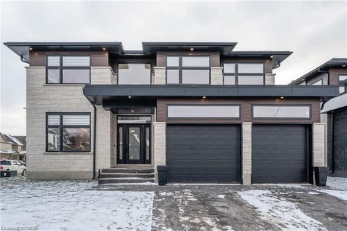 39 Coulter St, Milverton, ON, N0K1M0 | Card Image