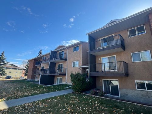 106-27 Bennett St, Red Deer, AB, T4R1V3 | Card Image