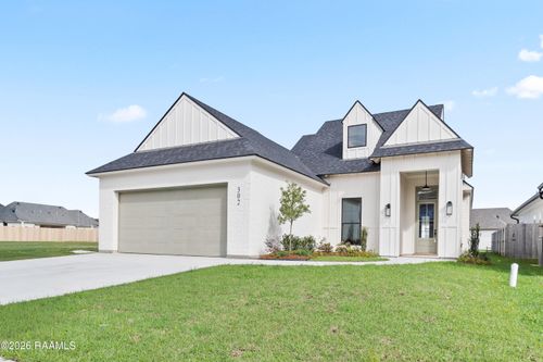 302 Queenstown Ave, Youngsville, LA, 70592-6886 | Card Image