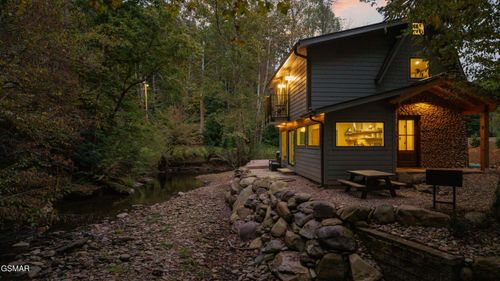 2951 Webb Creek Rd, Pittman Center, TN, 37876-9114 | Card Image