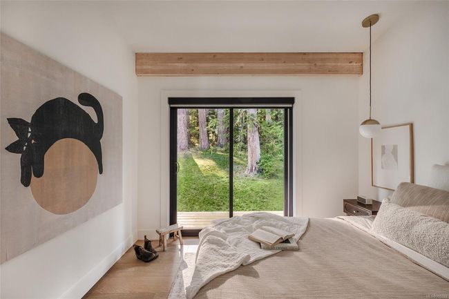 585 Wildwood Cres, House other with 1 bedrooms, 1 bathrooms and 3 parking in Gabriola Island BC | Image 27