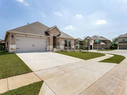 9704 Autumn Leaves Ln, Aubrey, TX, 76227-5877 | Card Image
