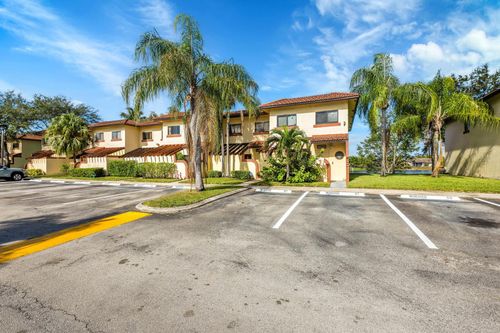 4623 Nw 90th Ave, Sunrise, FL, 33351-5386 | Card Image
