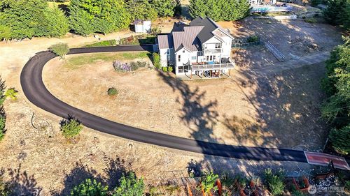 5675 E Hillcrest Dr, Port Orchard, WA, 98366-8120 | Card Image