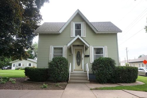 1531 Tainter St, Menomonie, WI, 54751-4703 | Card Image
