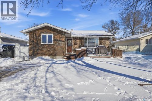 70 Paynter Cres, Regina, SK, S4X1H6 | Card Image