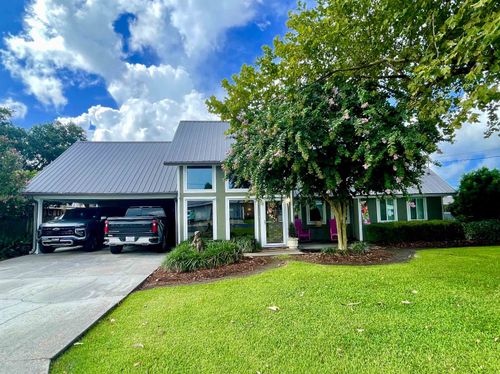 240 E 87th St, Cut Off, LA, 70345-3830 | Card Image