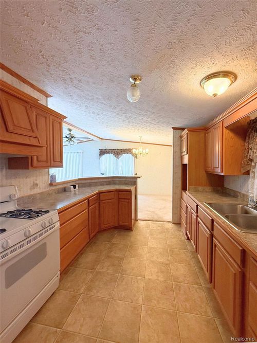753 Hawick Cir, Mount Morris, MI, 48458-8718 | Card Image