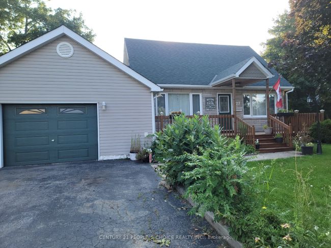 27 South Dr, House other with 3 bedrooms, 2 bathrooms and 5 parking in Dundas ON | Image 37