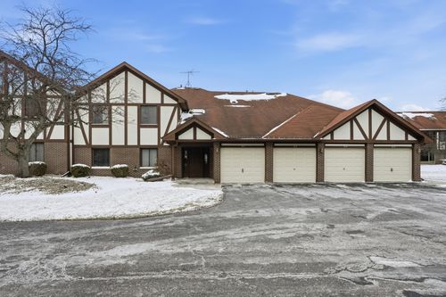 917-917 Patricia Ln, Crete, IL, 60417-1379 | Card Image
