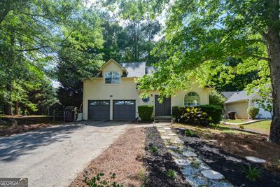 5075 Furlong Way, House other with 3 bedrooms, 2 bathrooms and 2 parking in Powder Springs GA | Image 3