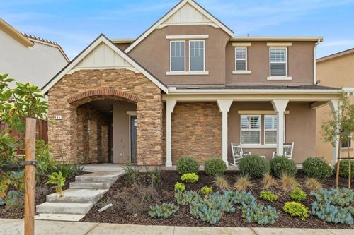 486 Lassen Way, Marina, CA, 93933-5413 | Card Image