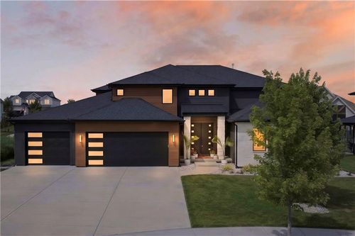 12318 169th Ter, Overland Park, KS, 66221-8560 | Card Image