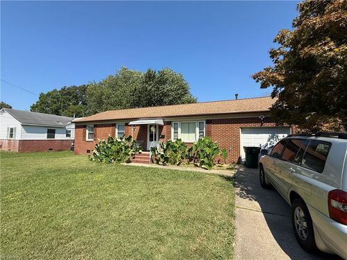 345 Beechmont Dr, Newport News, VA, 23608-2728 | Card Image