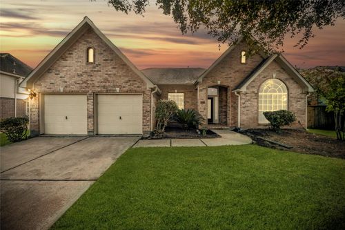 6922 Springcrest Ct, Sugar Land, TX, 77479-6073 | Card Image
