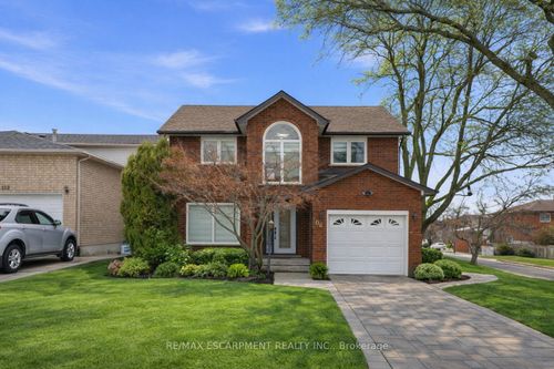 108 Greenshire Dr, Hamilton, ON, L9C7G5 | Card Image