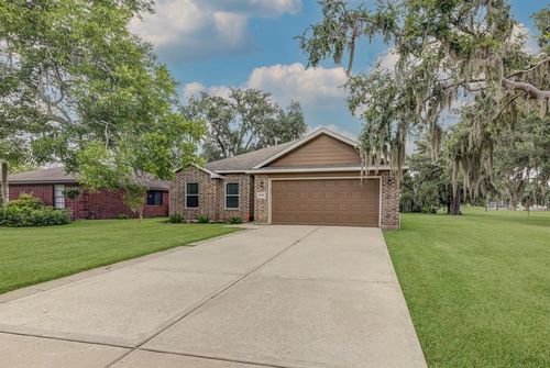 2440 Olympia Dr, West Columbia, TX, 77486-9766 | Card Image