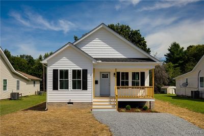 Covered front porch | Image 1