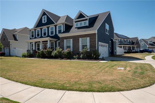 815 Angel Wing Dr, Chesapeake, VA, 23323-4076 | Card Image