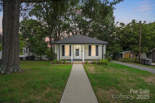 203 Allen St, Kannapolis, NC, 28083-3518 | Card Image