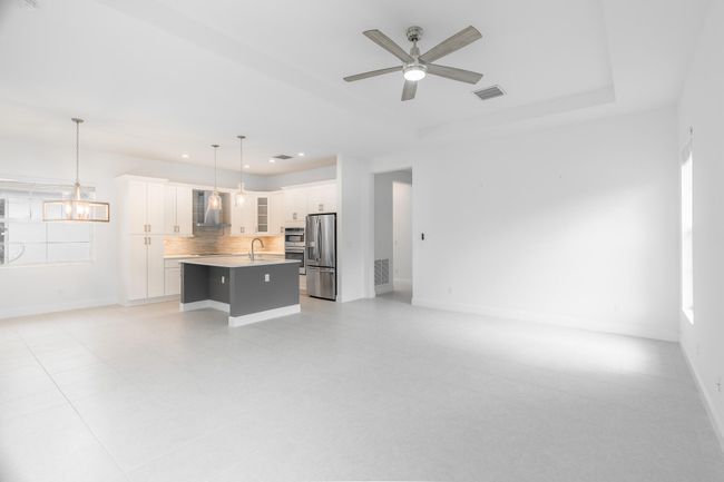 139 Se Via Bisento, House other with 3 bedrooms, 2 bathrooms and null parking in Port St. Lucie FL | Image 12