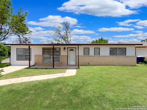 9202 Silver Hl, San Antonio, TX, 78224-2239 | Card Image