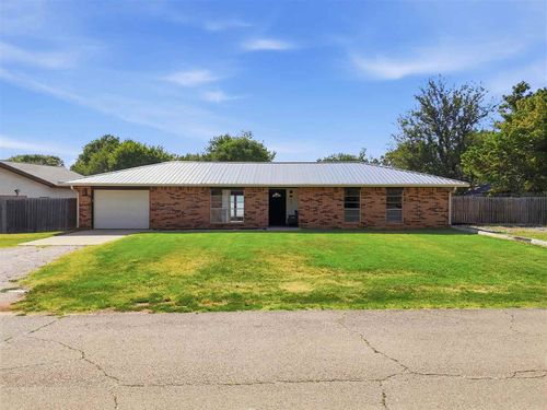 505 Se 3rd Street, Perkins, OK, 74059 | Card Image