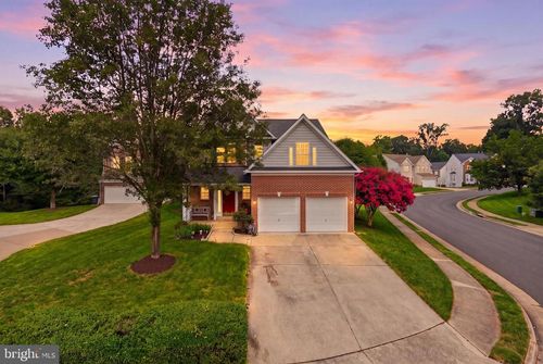 3738 Freehill Ln, FAIRFAX, VA, 22033-5304 | Card Image