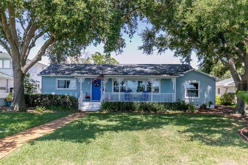 110 Sunset Dr S, ST PETERSBURG, FL, 33707-1130 | Card Image