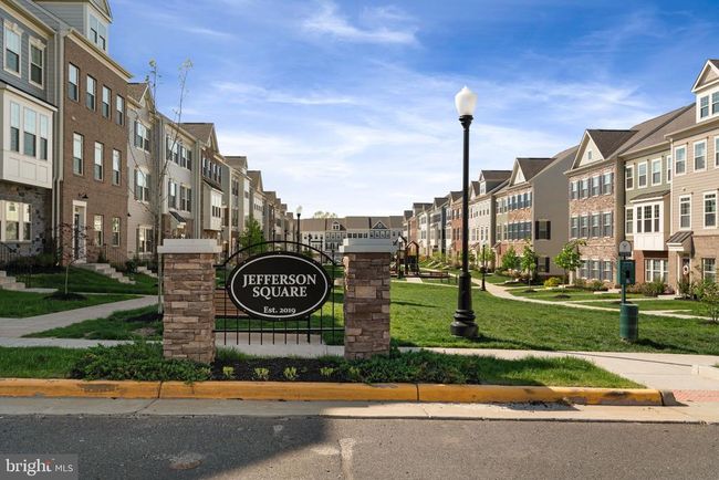9520 Barnes Loop, Townhouse with 3 bedrooms, 4 bathrooms and null parking in MANASSAS VA | Image 41