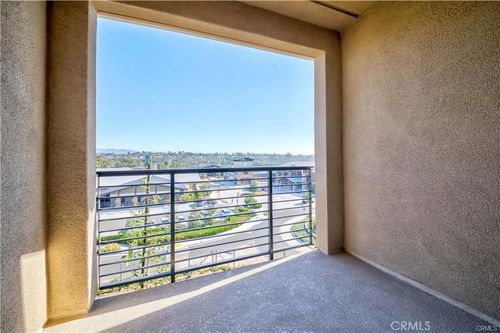 460 Palermo, Lake Forest, CA, 92630-7620 | Card Image
