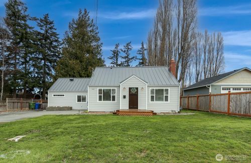 950 Se 4th Ave, Oak Harbor, WA, 98277-5219 | Card Image