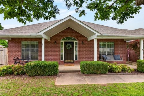 295 Countryside Dr, Farmington, AR, 72730-8801 | Card Image