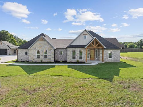 150 Chateau Bnd, Ardmore, OK, 73401-6548 | Card Image