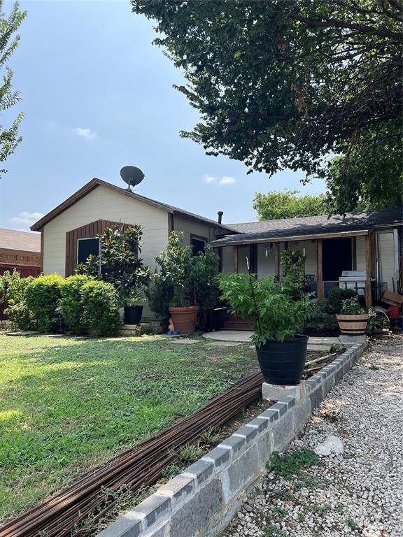 Beaumont St, Grand Prairie, TX 75051