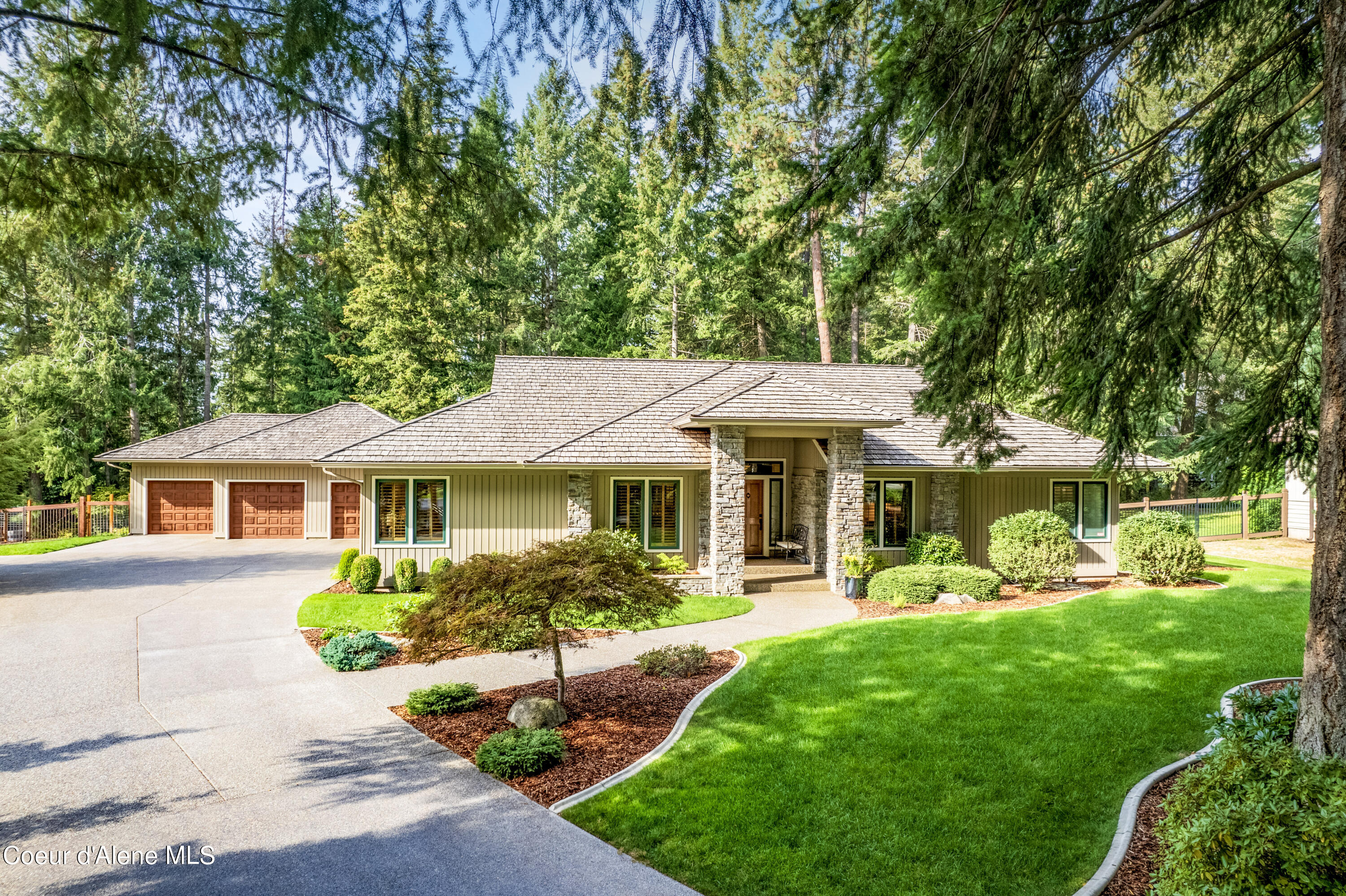 Woodstone Dr, Hayden, ID 83835